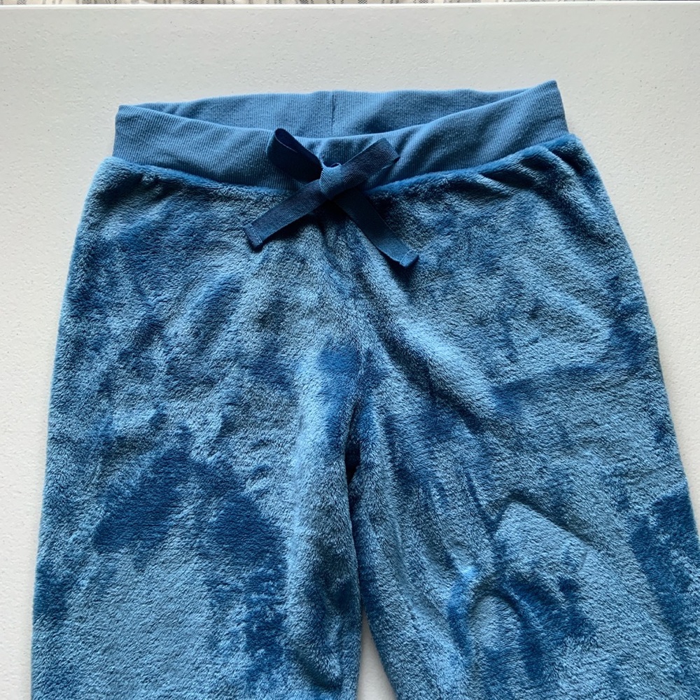 LIKE NEW FLUFFY PJ PANTS
